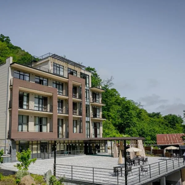 Ozurgetʼi में, होटल Nabada Hotel - Riverside