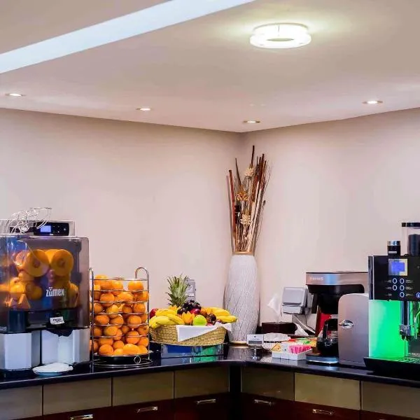 Grand Mercure Majlis Residences Abu Dhabi, khách sạn ở Abu Dhabi