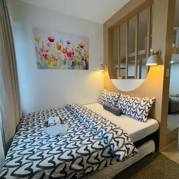 Shore 2 Peak Loft Condo Near MAll Of Asia, Hotel in Manila