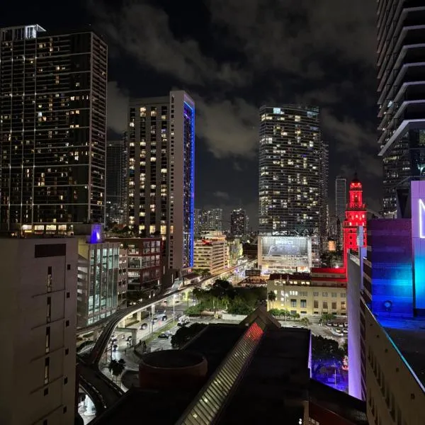 Luxury Suite Infinity Pool & Jacuzzi, hotel em Miami