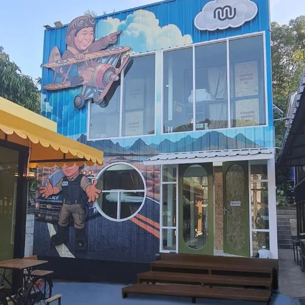 Sleep On The Clouds: Ban Kata şehrinde bir otel