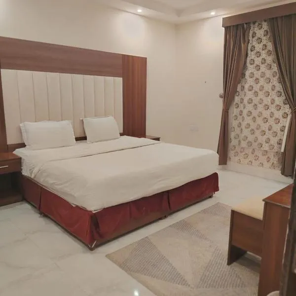 أبراج التاج للشقق المخدومة, ξενοδοχείο στο Najran