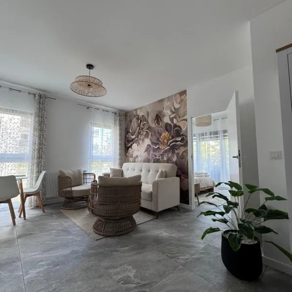 Apartamenty Szmaragdowy i Perłowy- Dworska 27A, hotel a Gdańsk