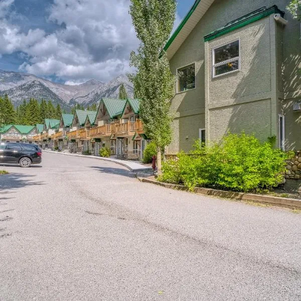 2BR 2BA Newly Renovated Harvie Heights Townhouse retreat, hotel din Canmore