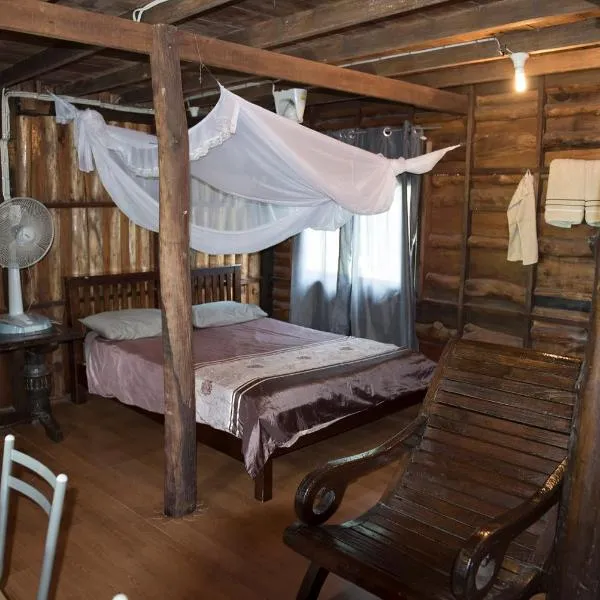 Sunflower Boathouse, hotel in Phi Phi Islands