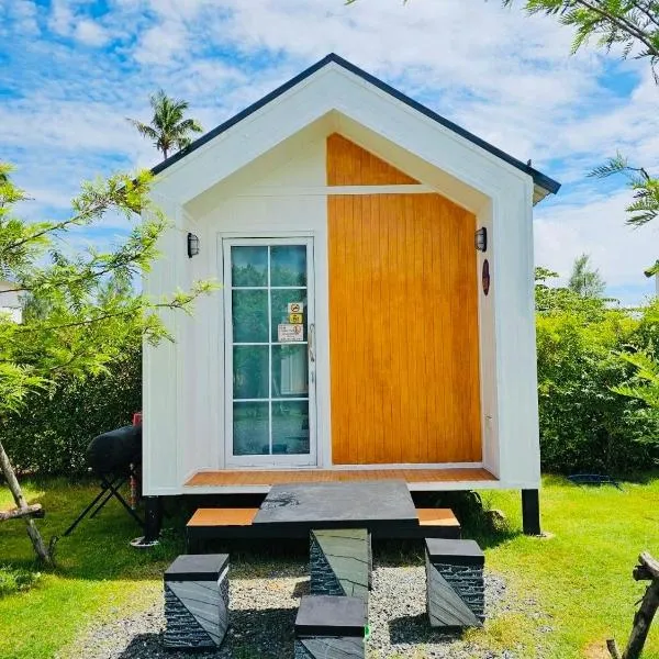 บลูคริสตัลรีสอร์ทแหลมสิงห์, hotell sihtkohas Laem Sing