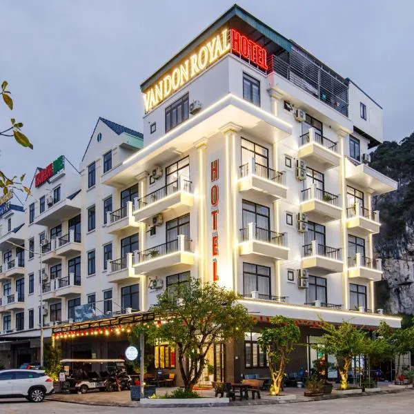 Van Don Royal Hotel, hotel v destinácii Hà Cái