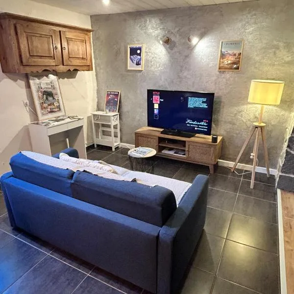 Chalet - video projecteur et terrasse - proche ski, hotel di Saint-Jeoire