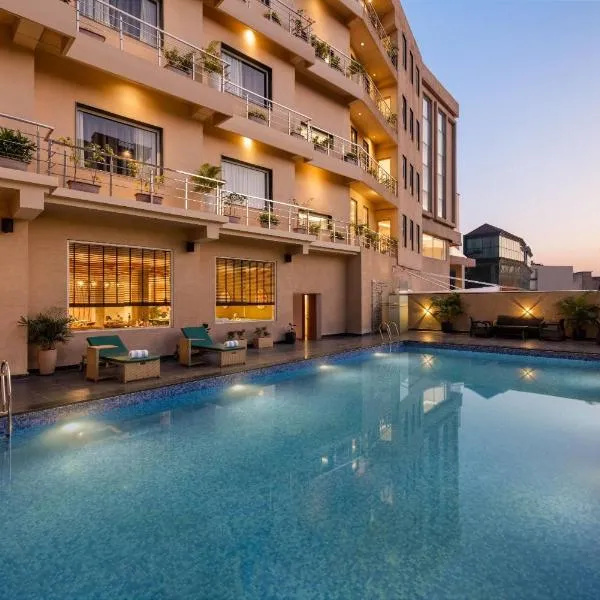 Ramada by Wyndham Katra Station Road: Katra şehrinde bir otel