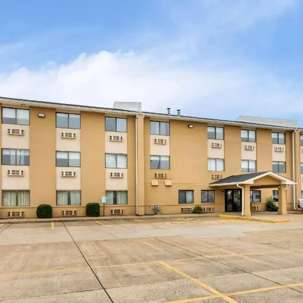 Super 8 by Wyndham Evansville East, hotel em Evansville