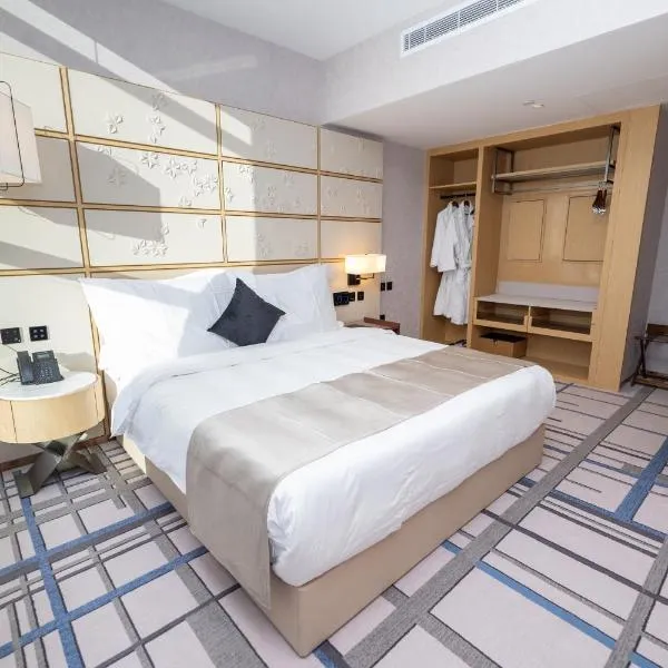 7Crown Tahliah Hotel, hotel en Riad