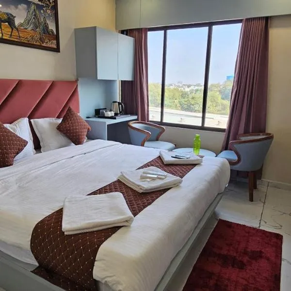 Hotel Velvet Vista, hotel sa Sānand