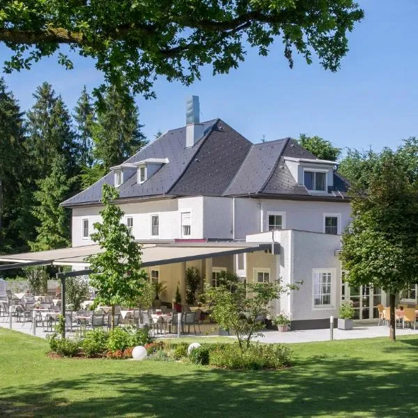 Restaurant & Hotel Waldesruh, hotel sa Ohlsdorf