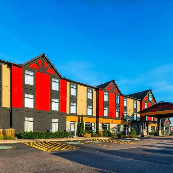 Quality Inn & Suites, hotel en Petawawa