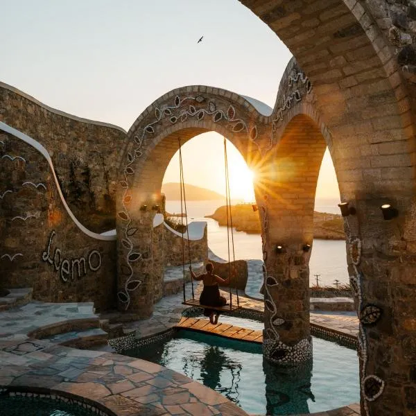 Tzamaria에 위치한 호텔 Agalia Luxury Suites