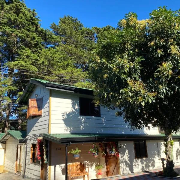 Cabañas Tierra Fertil, hotel v mestu Montaña