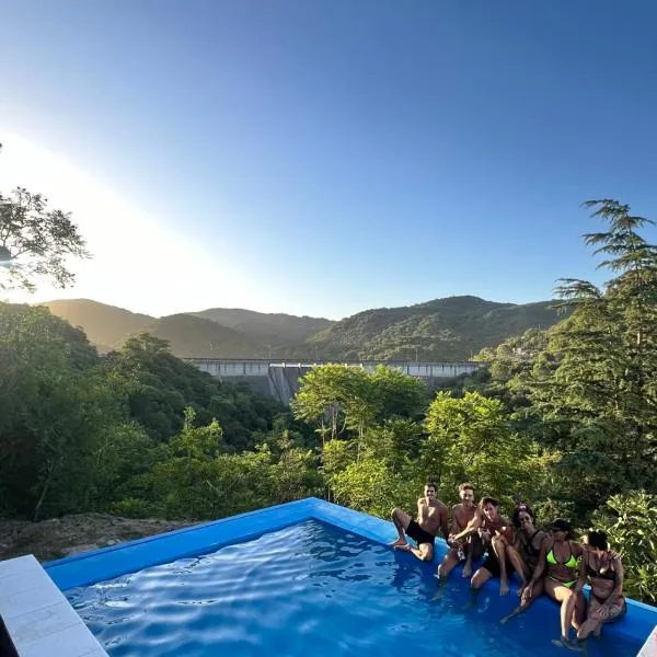 Alquiler en La Quebrada Rio Ceballos Córdoba, хотел в Рио Себайос