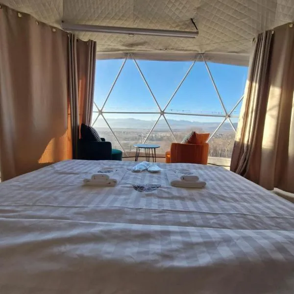 Glamping Georgia - Mukhrani Hills, hotel en Mtskheta