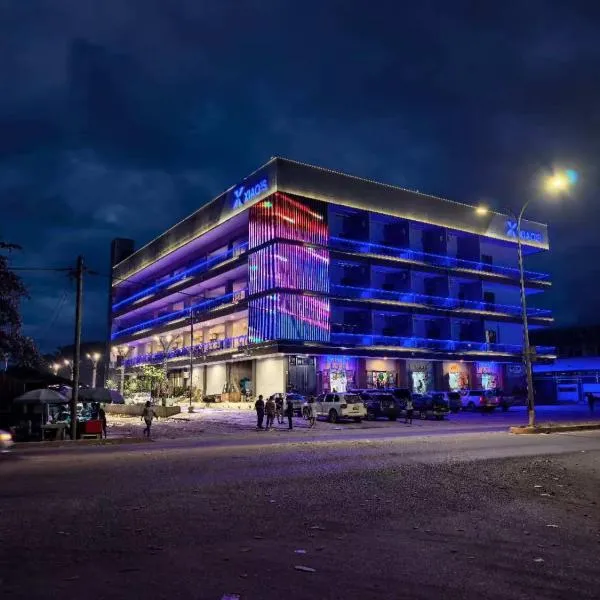 Xiaos Henderson Hotel, Hotel in Lungga