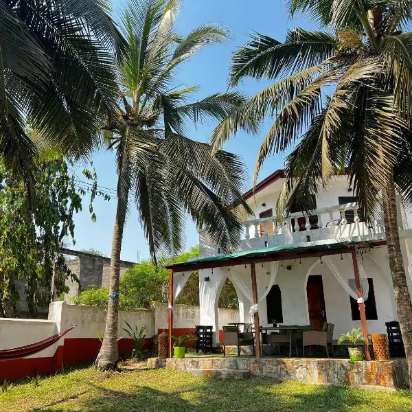 Green Protection Beach House Ghana, hotel em Kokrobite