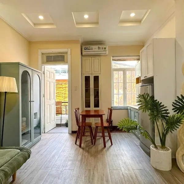 Ben Thanh Stay - Steps to Nguyen Hue Walking Street, отель в Хошимине