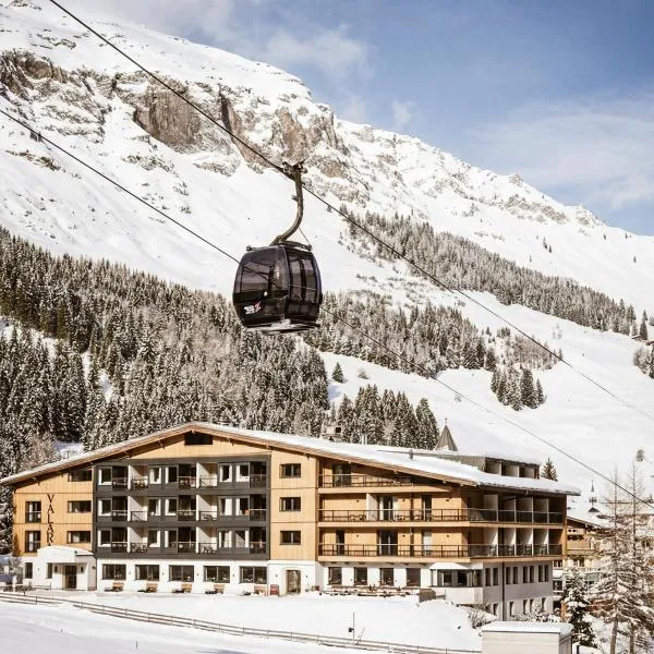 VALARA Alpine Art Hotel โรงแรมในทักซ์