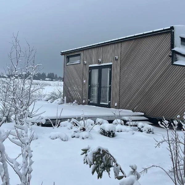 Au sentier de Verlaine - Tiny House à Paliseul - Ardenne, hotel en Paliseul