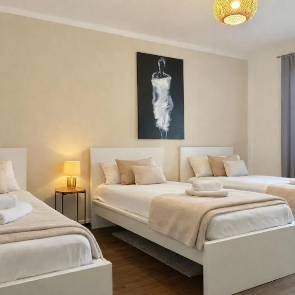 VAJAGIC Apartment 3 mit GartenLounge! Messe, Klinikum, Krupp Krankenhaus, hotel a Essen