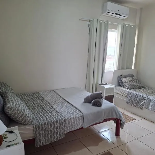 Apart próximo a Unimed, Catedral e HSA de 2 quartos com 2 Ar-cond, mini-Academia e garagem no Centro-sul โรงแรมในซังโตอังเจโล