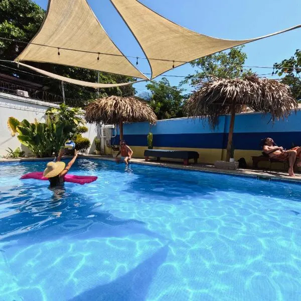 La Posada - Hostel, Hotel in Playa Santa Teresa