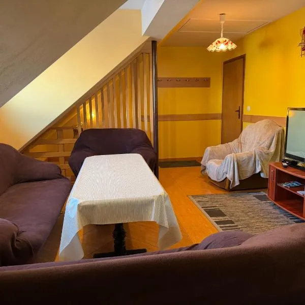 Atticapartament, hotel sa Kluszkowce