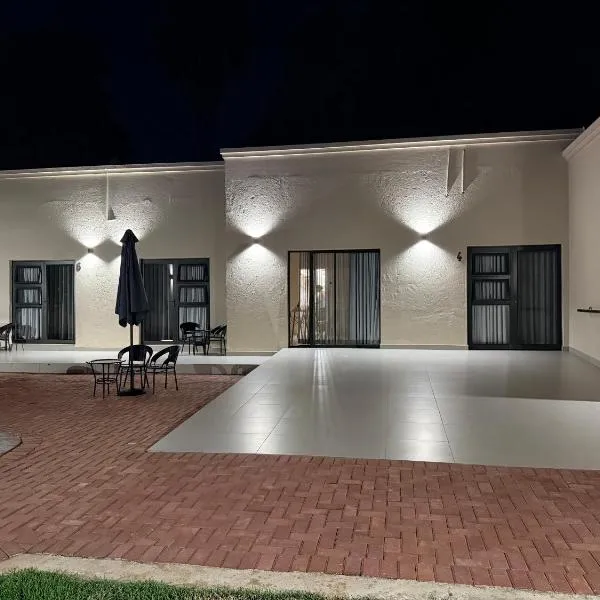 Cathy & P Guesthouse, hotel a Hartbeespoort