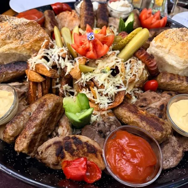 Pensiunea Casa Verde&Restaurant by Genco, viešbutis mieste Predialis