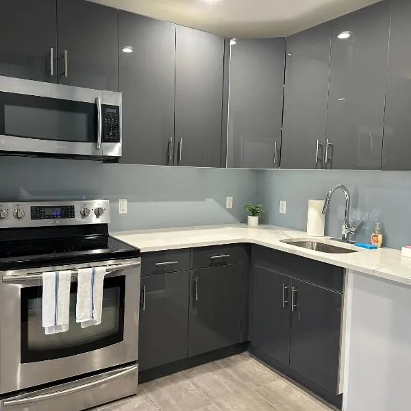 Beautiful home in Brooklyn NYC walking distance metro station โรงแรมในบรูคลิน