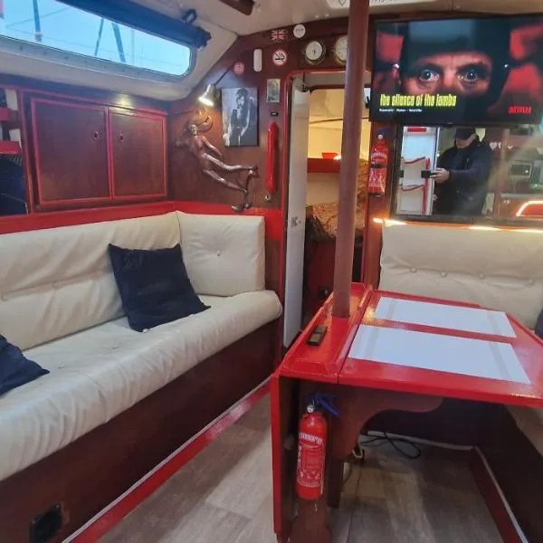 Voilier de tout confort, hotel en Cherbourg-en-Cotentin