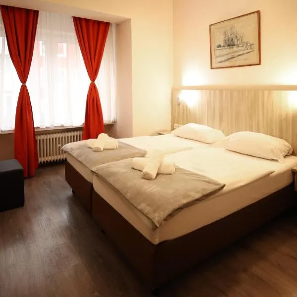 Hotel Paris, hotel v destinaci Düsseldorf