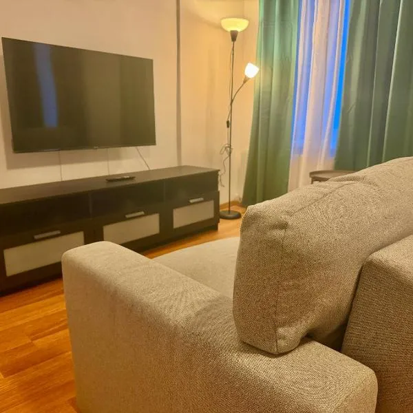Spacious Ground Floor Apartment near Center, hotel em Viena