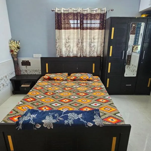 Home Stay Guest House, Hotel in Gogola