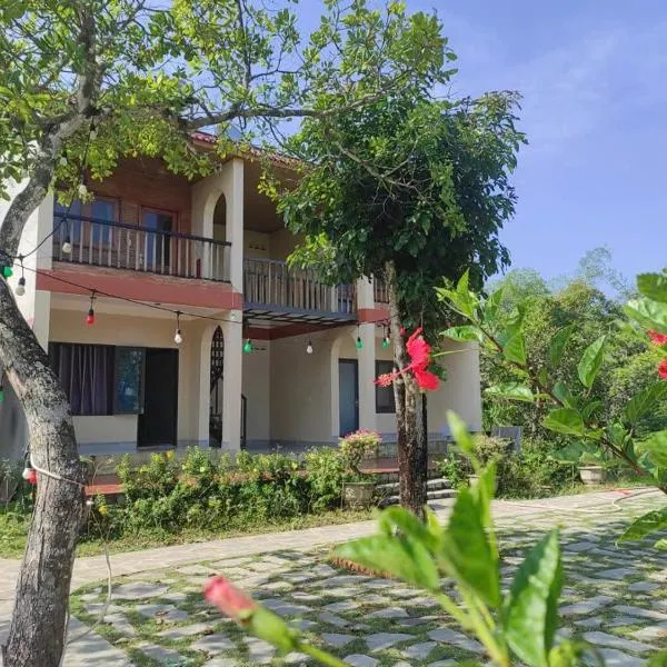 Tân Phú में, होटल Tổ Homestay