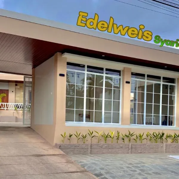 Edelweis Syariah Near Sultan Muhammad Kaharuddin Airport, hotel i Sumbawa Besar