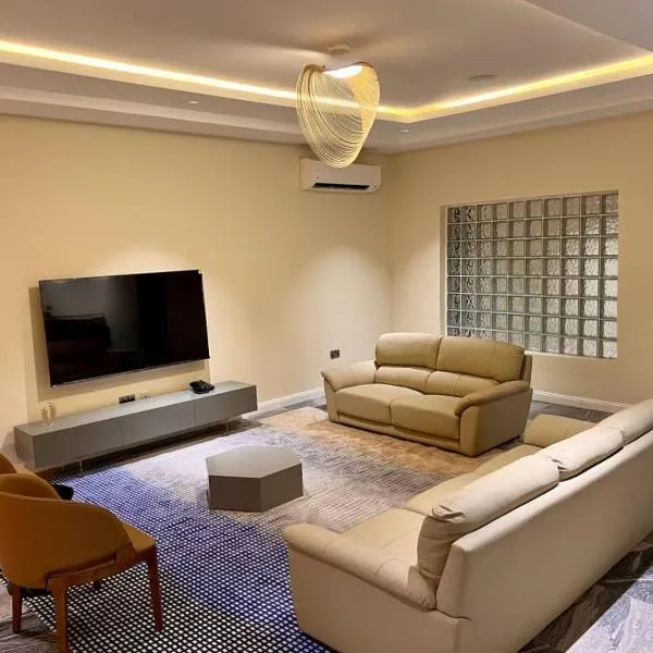 Saadatus Apartment, hotell i Kaduna