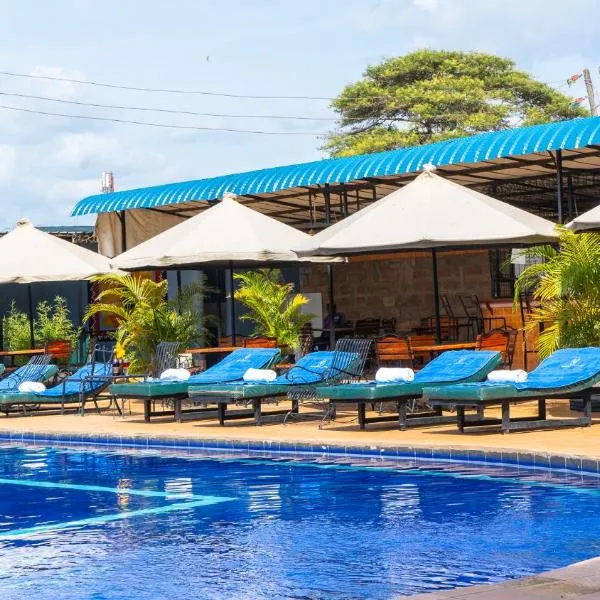 Miryams Village Inn Safari Lodge, hotel em Sultan Hamud