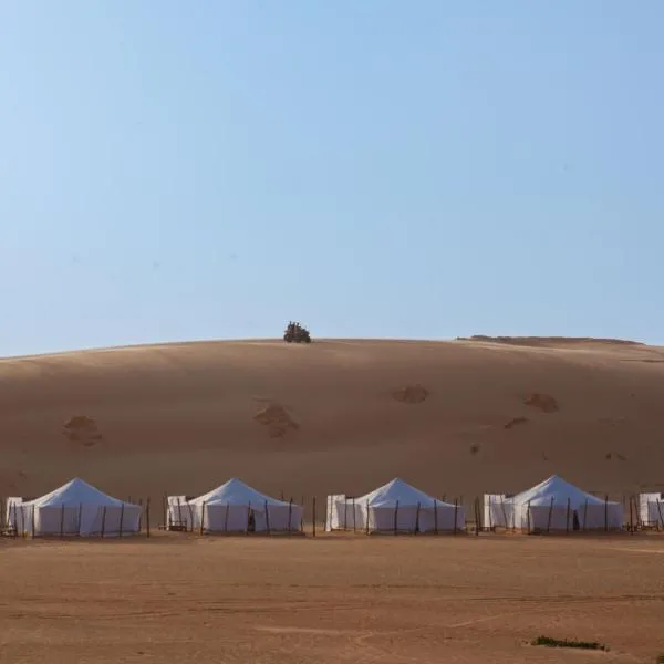 Eden Lodge - Desert Camp, hotell i Kébémèr