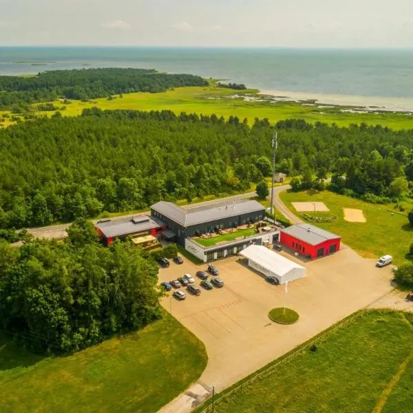 Kassari Puhkekeskus, hotel em Käina