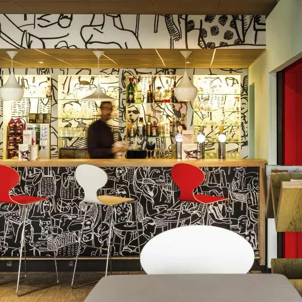 布魯塞爾機場宜必思酒店,迪遜根的飯店