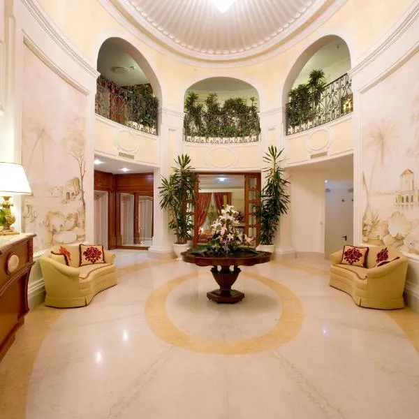 Palazzo Alabardieri, hotel en Nápoles