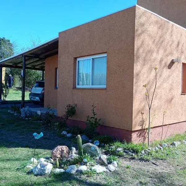 Cabaña Avivando mi llama โรงแรมในบียายาร์ดีโน