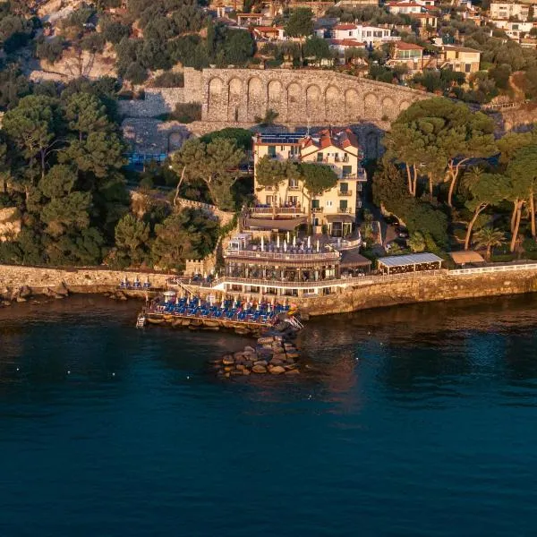 Hotel Arc En Ciel, hôtel à Diano Marina