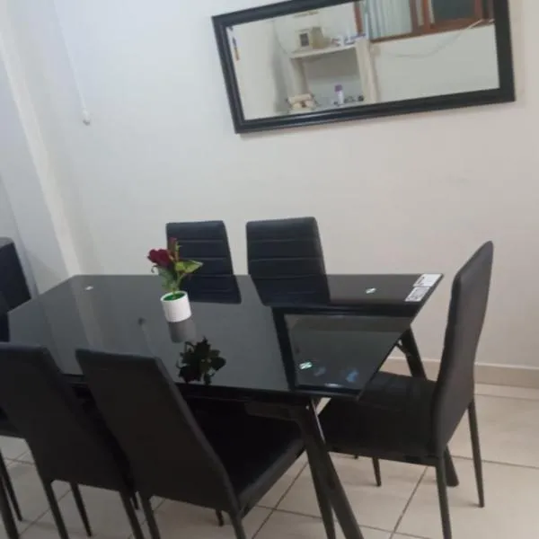 1er piso departamento Florencia, hotel sa Tacna