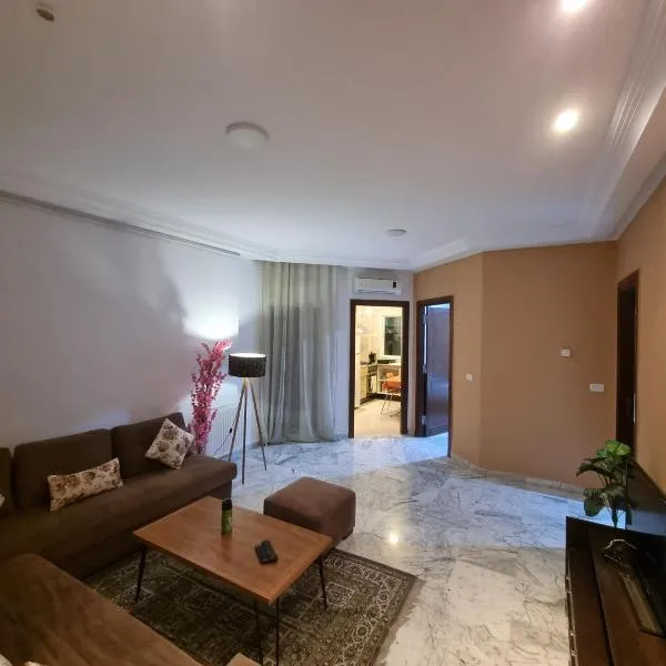 Luxe studio tunisia mall lac 2, hotel u gradu Tunis